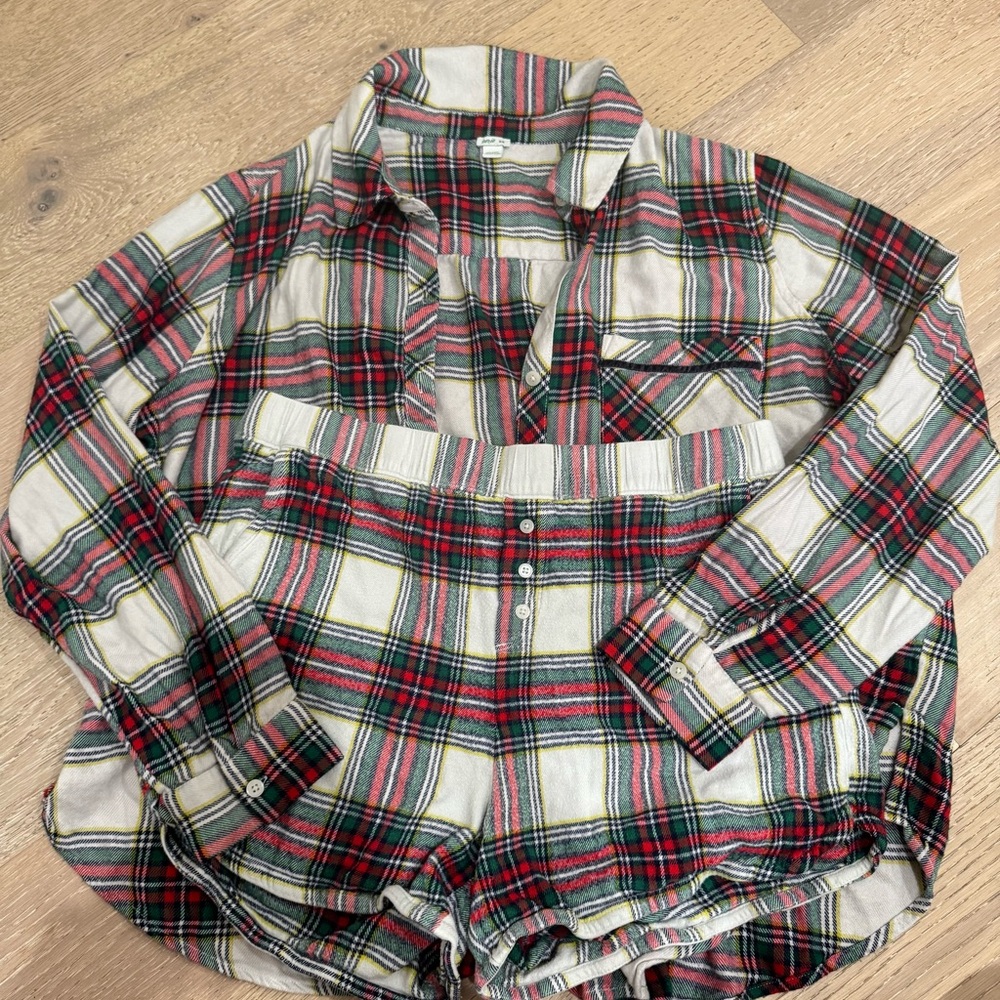 Aerie Red and Green Plaid Button pajama set
